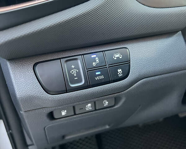 Белый Хендай Ioniq, объемом двигателя 0 л и пробегом 97 тыс. км за 12900 $, фото 27 на Automoto.ua