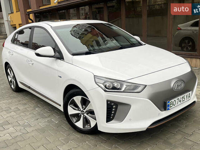 Белый Хендай Ioniq, объемом двигателя 0 л и пробегом 158 тыс. км за 13200 $, фото 1 на Automoto.ua
