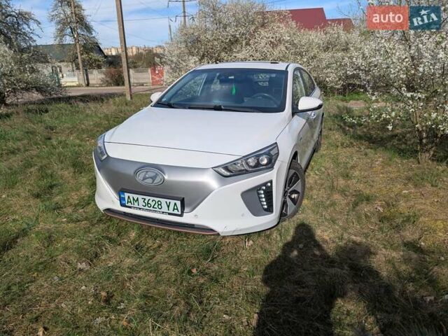 Білий Хендай Ioniq, об'ємом двигуна 0 л та пробігом 165 тис. км за 11400 $, фото 40 на Automoto.ua