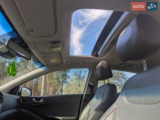 Білий Хендай Ioniq, об'ємом двигуна 0 л та пробігом 165 тис. км за 11400 $, фото 22 на Automoto.ua