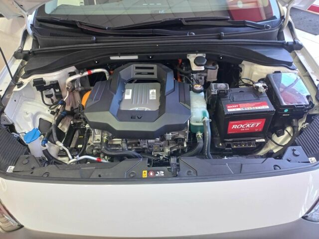 Білий Хендай Ioniq, об'ємом двигуна 0 л та пробігом 6 тис. км за 13500 $, фото 23 на Automoto.ua