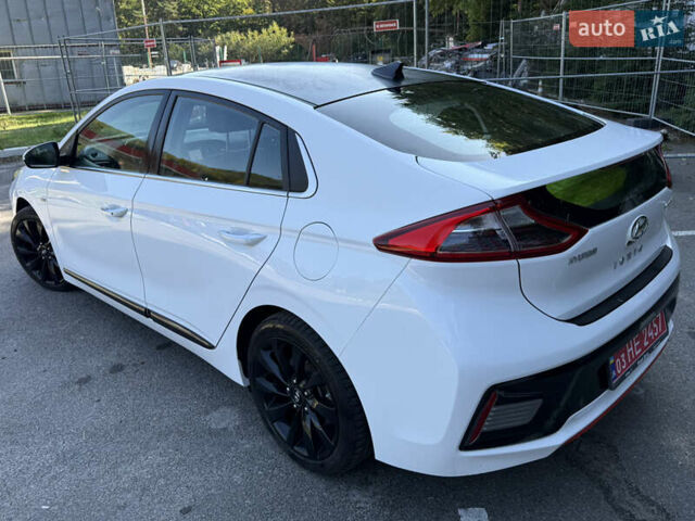 Білий Хендай Ioniq, об'ємом двигуна 0 л та пробігом 77 тис. км за 12799 $, фото 43 на Automoto.ua