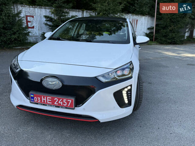 Білий Хендай Ioniq, об'ємом двигуна 0 л та пробігом 77 тис. км за 12799 $, фото 37 на Automoto.ua