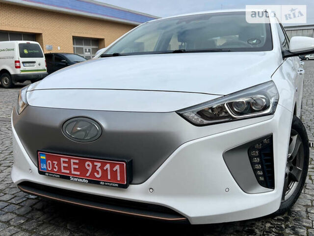 Білий Хендай Ioniq, об'ємом двигуна 0 л та пробігом 80 тис. км за 14800 $, фото 1 на Automoto.ua