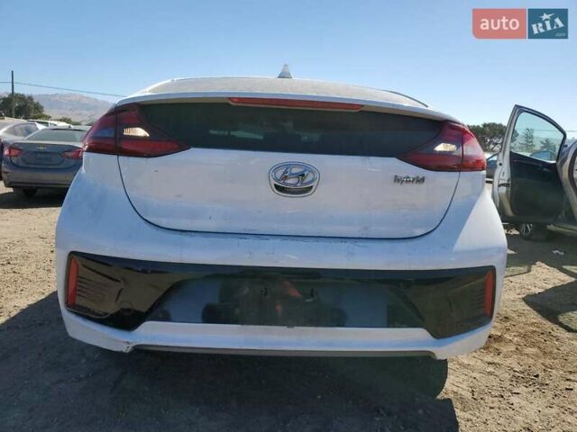 Білий Хендай Ioniq, об'ємом двигуна 1.58 л та пробігом 253 тис. км за 1700 $, фото 5 на Automoto.ua