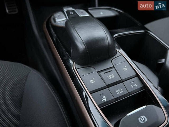 Білий Хендай Ioniq, об'ємом двигуна 0 л та пробігом 102 тис. км за 12200 $, фото 12 на Automoto.ua