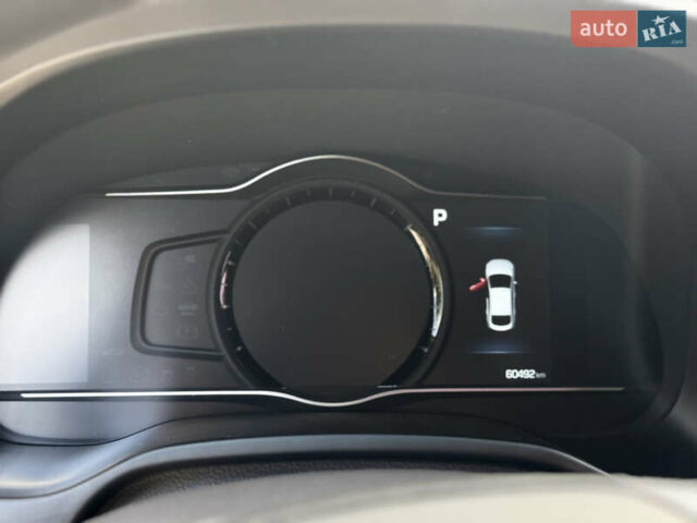 Белый Хендай Ioniq, объемом двигателя 0 л и пробегом 60 тыс. км за 13800 $, фото 28 на Automoto.ua
