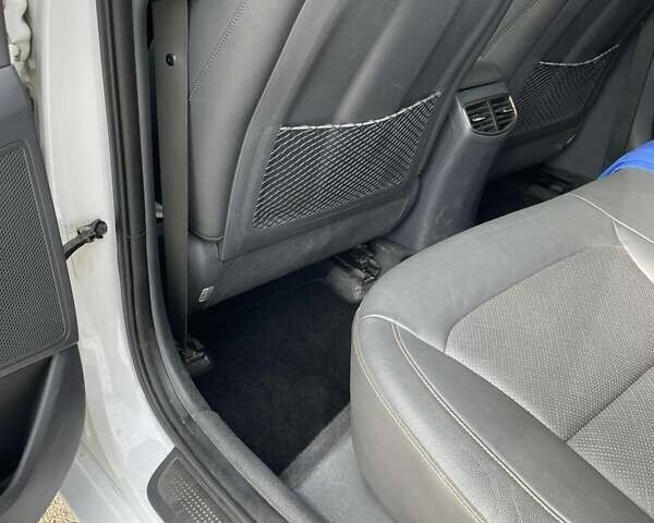 Белый Хендай Ioniq, объемом двигателя 0 л и пробегом 102 тыс. км за 13000 $, фото 29 на Automoto.ua