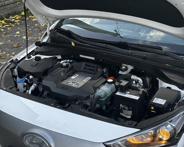 Белый Хендай Ioniq, объемом двигателя 0 л и пробегом 91 тыс. км за 12300 $, фото 11 на Automoto.ua