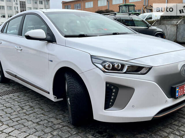 Білий Хендай Ioniq, об'ємом двигуна 0 л та пробігом 80 тис. км за 14800 $, фото 10 на Automoto.ua