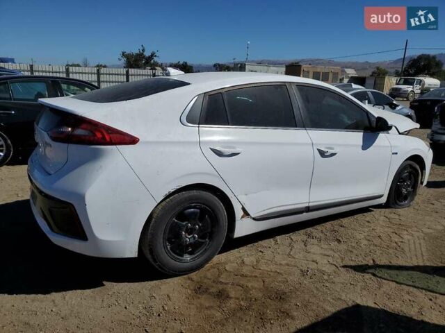 Білий Хендай Ioniq, об'ємом двигуна 1.58 л та пробігом 253 тис. км за 1700 $, фото 3 на Automoto.ua