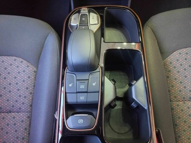 Білий Хендай Ioniq, об'ємом двигуна 0 л та пробігом 6 тис. км за 13500 $, фото 15 на Automoto.ua