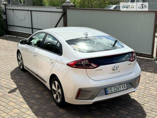 Белый Хендай Ioniq, объемом двигателя 0 л и пробегом 158 тыс. км за 12700 $, фото 11 на Automoto.ua