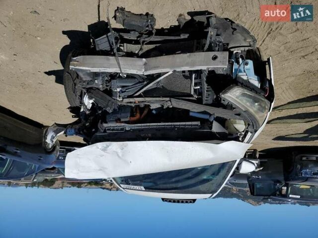 Білий Хендай Ioniq, об'ємом двигуна 1.58 л та пробігом 253 тис. км за 1700 $, фото 4 на Automoto.ua