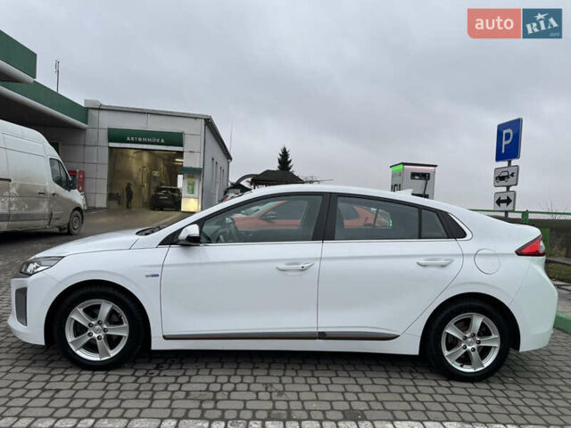 Білий Хендай Ioniq, об'ємом двигуна 0 л та пробігом 102 тис. км за 12200 $, фото 8 на Automoto.ua