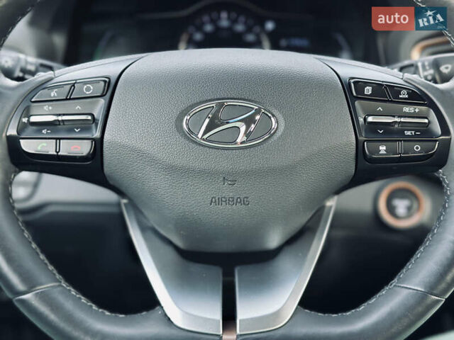 Белый Хендай Ioniq, объемом двигателя 0 л и пробегом 186 тыс. км за 12500 $, фото 60 на Automoto.ua