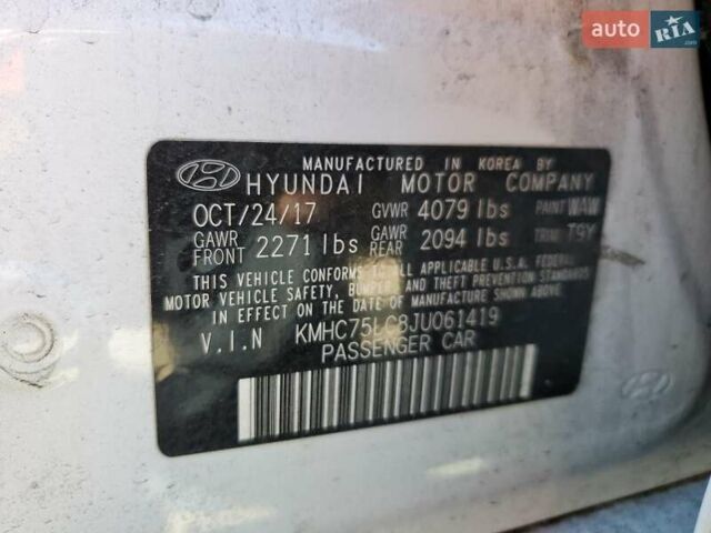 Білий Хендай Ioniq, об'ємом двигуна 1.58 л та пробігом 253 тис. км за 1700 $, фото 11 на Automoto.ua