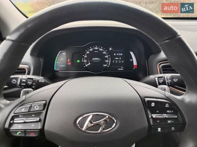 Белый Хендай Ioniq, объемом двигателя 0 л и пробегом 118 тыс. км за 11850 $, фото 60 на Automoto.ua