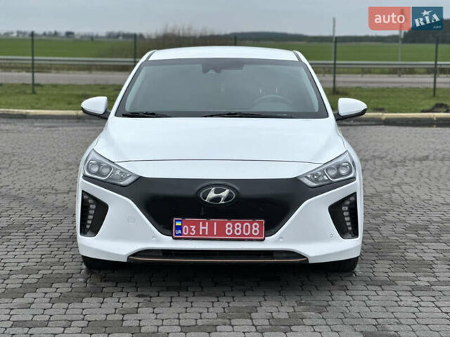Белый Хендай Ioniq, объемом двигателя 0 л и пробегом 155 тыс. км за 11450 $, фото 1 на Automoto.ua