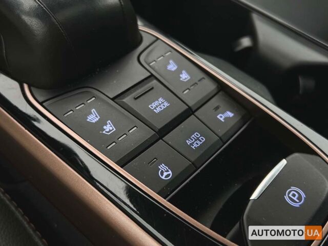 Білий Хендай Ioniq, об'ємом двигуна 28 л та пробігом 108 тис. км за 15100 $, фото 17 на Automoto.ua