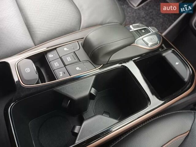 Белый Хендай Ioniq, объемом двигателя 0 л и пробегом 118 тыс. км за 11850 $, фото 45 на Automoto.ua