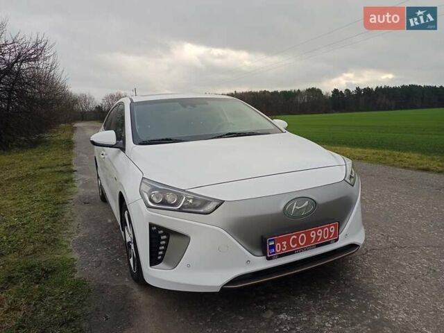 Белый Хендай Ioniq, объемом двигателя 0 л и пробегом 102 тыс. км за 12650 $, фото 11 на Automoto.ua