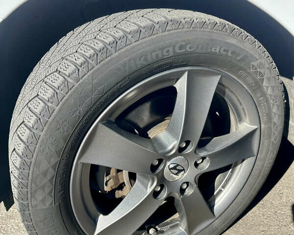 Белый Хендай Ioniq, объемом двигателя 0 л и пробегом 87 тыс. км за 17000 $, фото 32 на Automoto.ua