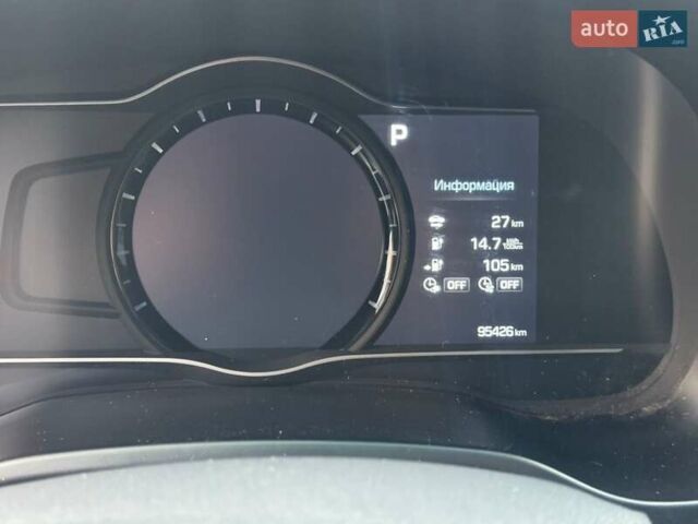 Белый Хендай Ioniq, объемом двигателя 0 л и пробегом 95 тыс. км за 12500 $, фото 2 на Automoto.ua