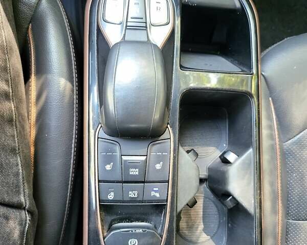Білий Хендай Ioniq, об'ємом двигуна 0 л та пробігом 232 тис. км за 10999 $, фото 36 на Automoto.ua