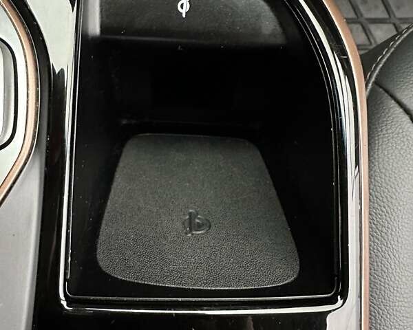 Белый Хендай Ioniq, объемом двигателя 0 л и пробегом 84 тыс. км за 12990 $, фото 25 на Automoto.ua