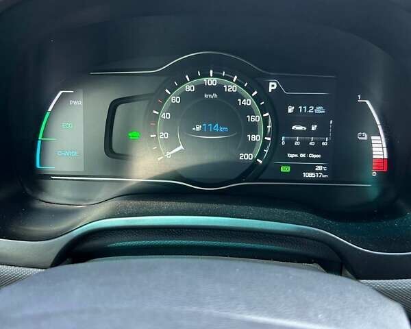 Білий Хендай Ioniq, об'ємом двигуна 0 л та пробігом 108 тис. км за 13500 $, фото 1 на Automoto.ua