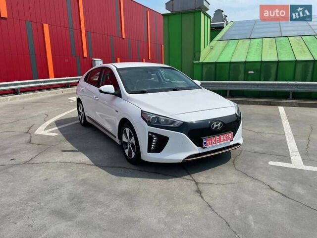 Білий Хендай Ioniq, об'ємом двигуна 0 л та пробігом 158 тис. км за 12700 $, фото 2 на Automoto.ua