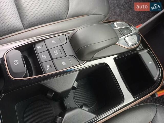 Белый Хендай Ioniq, объемом двигателя 0 л и пробегом 118 тыс. км за 11850 $, фото 46 на Automoto.ua