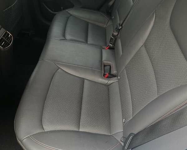 Белый Хендай Ioniq, объемом двигателя 0 л и пробегом 230 тыс. км за 10097 $, фото 8 на Automoto.ua