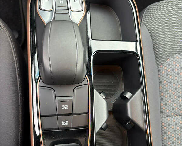 Белый Хендай Ioniq, объемом двигателя 0 л и пробегом 70 тыс. км за 10300 $, фото 29 на Automoto.ua