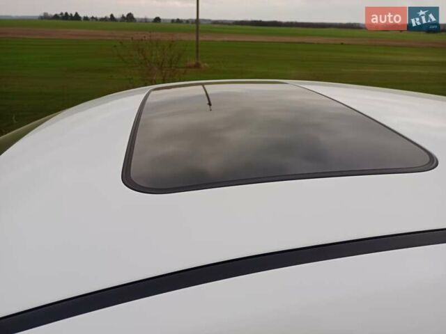 Белый Хендай Ioniq, объемом двигателя 0 л и пробегом 102 тыс. км за 12650 $, фото 31 на Automoto.ua