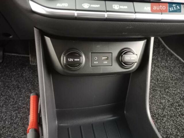 Белый Хендай Ioniq, объемом двигателя 0 л и пробегом 118 тыс. км за 11850 $, фото 40 на Automoto.ua