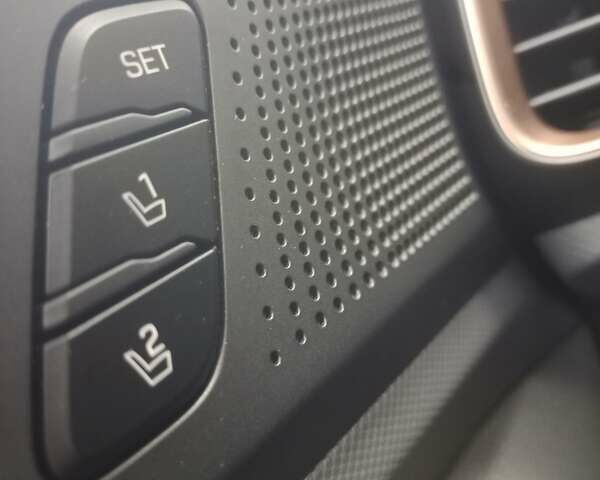 Белый Хендай Ioniq, объемом двигателя 0 л и пробегом 118 тыс. км за 11850 $, фото 69 на Automoto.ua