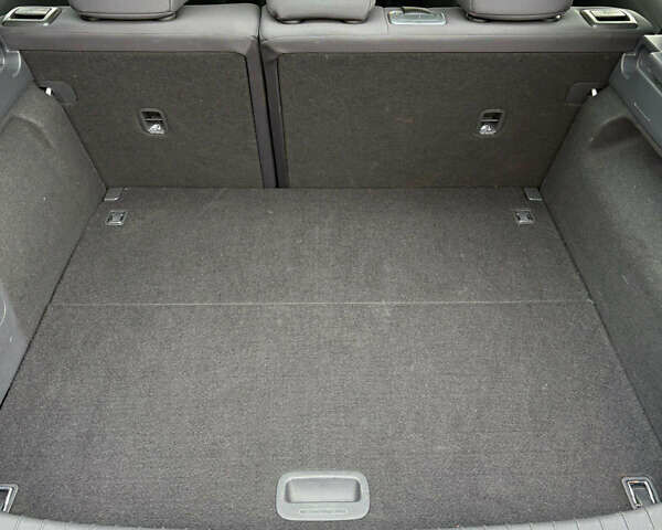 Белый Хендай Ioniq, объемом двигателя 0 л и пробегом 70 тыс. км за 10300 $, фото 16 на Automoto.ua