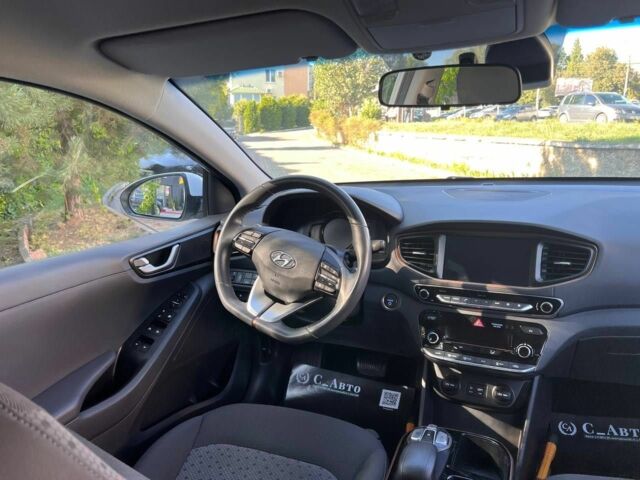 Белый Хендай Ioniq, объемом двигателя 0 л и пробегом 136 тыс. км за 14200 $, фото 13 на Automoto.ua