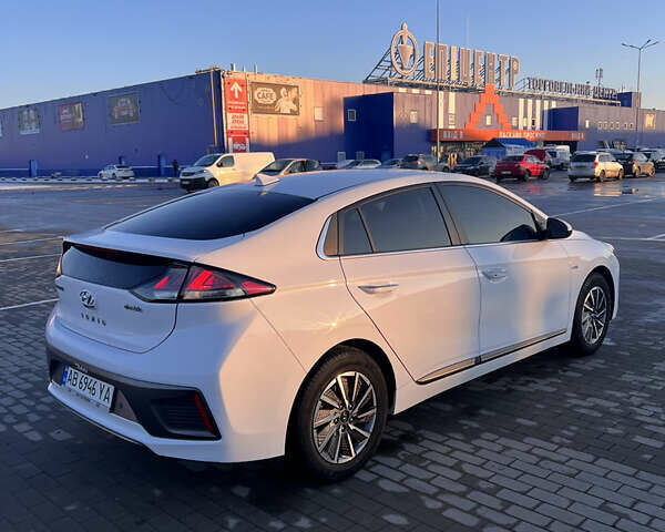 Білий Хендай Ioniq, об'ємом двигуна 0 л та пробігом 81 тис. км за 15900 $, фото 18 на Automoto.ua