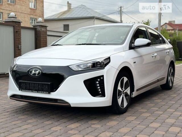 Білий Хендай Ioniq, об'ємом двигуна 0 л та пробігом 154 тис. км за 12999 $, фото 7 на Automoto.ua