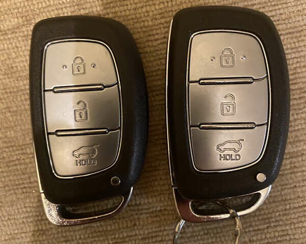 Белый Хендай Ioniq, объемом двигателя 0 л и пробегом 62 тыс. км за 12990 $, фото 40 на Automoto.ua