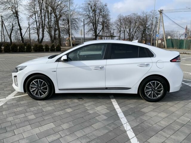 Білий Хендай Ioniq, об'ємом двигуна 0 л та пробігом 133 тис. км за 14599 $, фото 1 на Automoto.ua