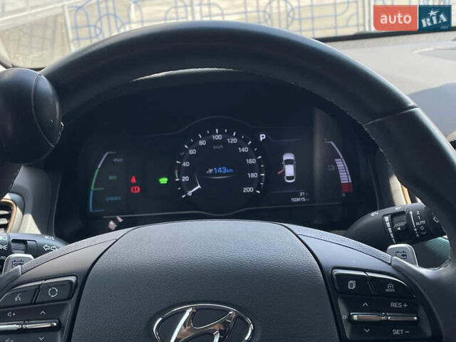 Белый Хендай Ioniq, объемом двигателя 0 л и пробегом 105 тыс. км за 13999 $, фото 33 на Automoto.ua