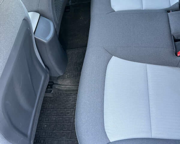 Белый Хендай Ioniq, объемом двигателя 1.58 л и пробегом 91 тыс. км за 17900 $, фото 22 на Automoto.ua