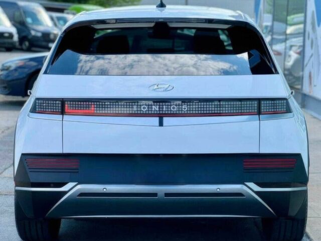 Белый Хендай Ioniq, объемом двигателя 0 л и пробегом 24 тыс. км за 8300 $, фото 3 на Automoto.ua