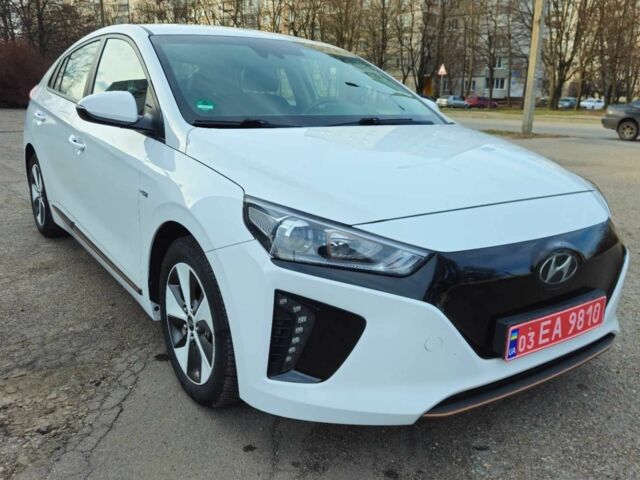 Білий Хендай Ioniq, об'ємом двигуна 0 л та пробігом 103 тис. км за 14950 $, фото 1 на Automoto.ua