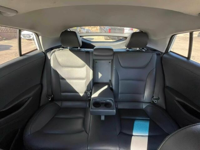 Белый Хендай Ioniq, объемом двигателя 1.6 л и пробегом 66 тыс. км за 292 $, фото 12 на Automoto.ua