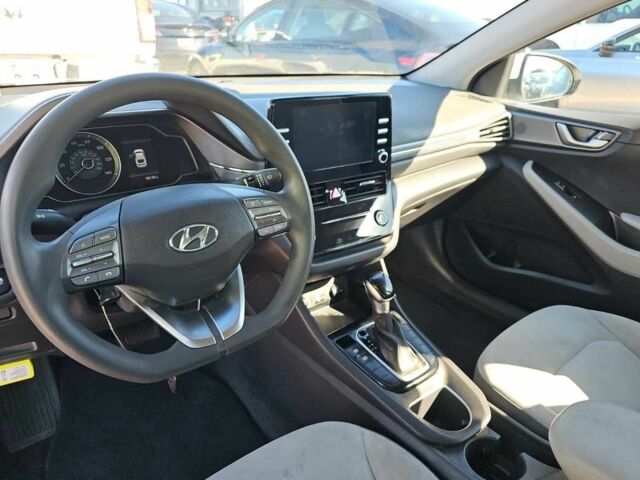 Білий Хендай Ioniq, об'ємом двигуна 0 л та пробігом 38 тис. км за 13900 $, фото 8 на Automoto.ua